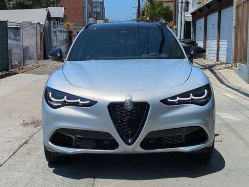 Moonlight Gray Metallic 2026 Alfa Romeo Stelvio Veloce