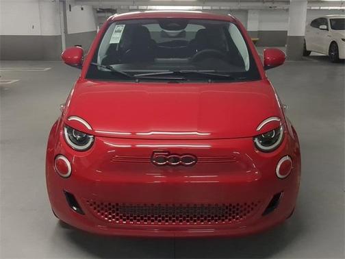 2024 FIAT 500e Base