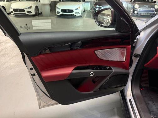 Bianco 2025 Maserati Grecale Modena