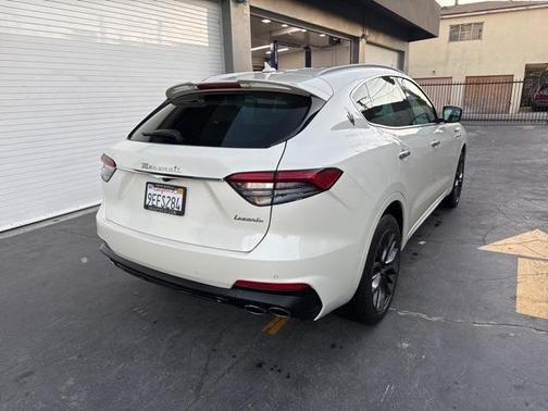 2022 Maserati Levante Modena