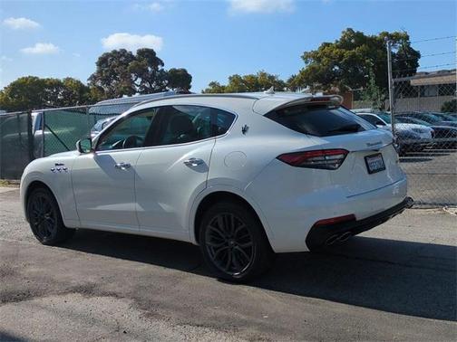 2022 Maserati Levante Modena
