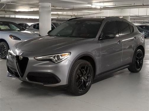 2021 Alfa Romeo Stelvio Base