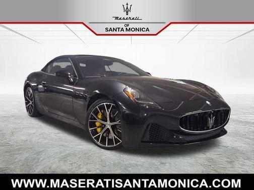 Nero Noctis 2026 Maserati GranCabrio BASE