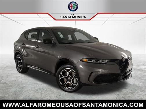 2025 Alfa Romeo Tonale Base
