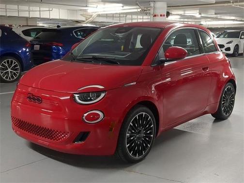 2024 FIAT 500e Base