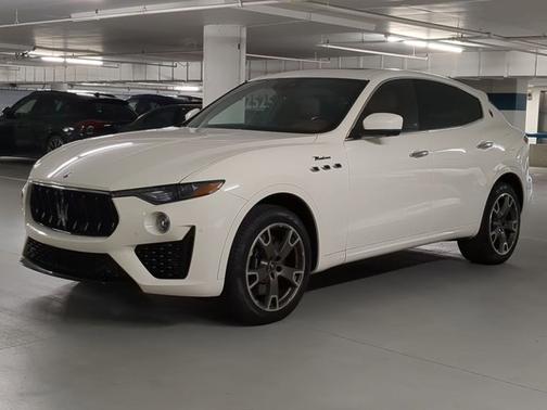 2022 Maserati Levante Modena