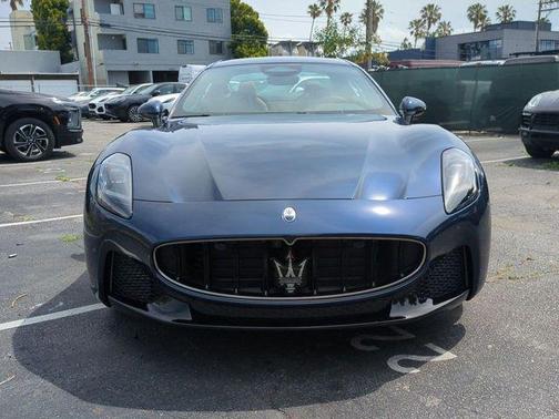 Blu 2026 Maserati GranTurismo Base