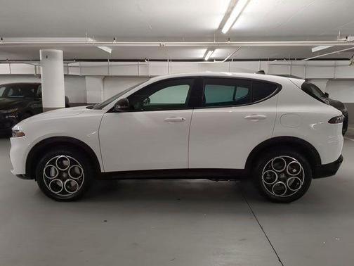 Milano 2025 Alfa Romeo Tonale Base