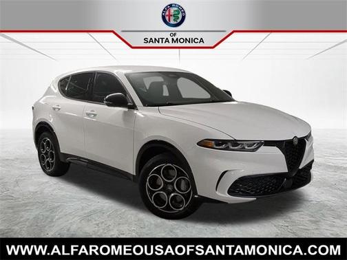 2025 Alfa Romeo Tonale Base