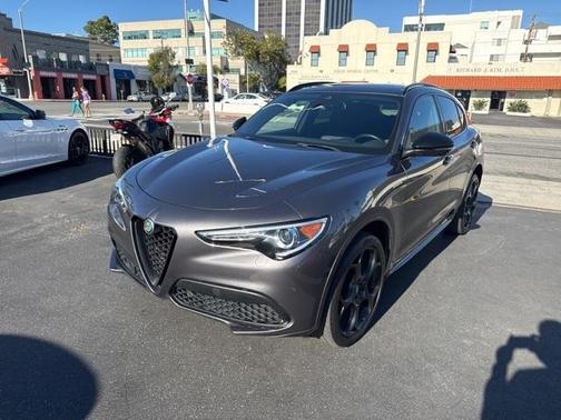 2023 Alfa Romeo Stelvio Veloce