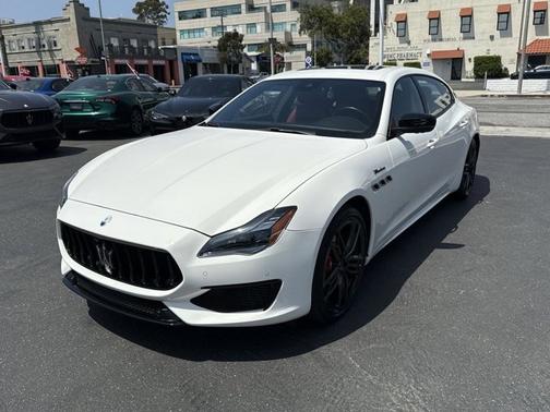2022 Maserati Quattroporte Modena