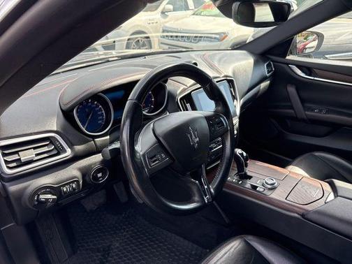 2017 Maserati Ghibli S