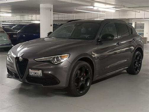2022 Alfa Romeo Stelvio Veloce