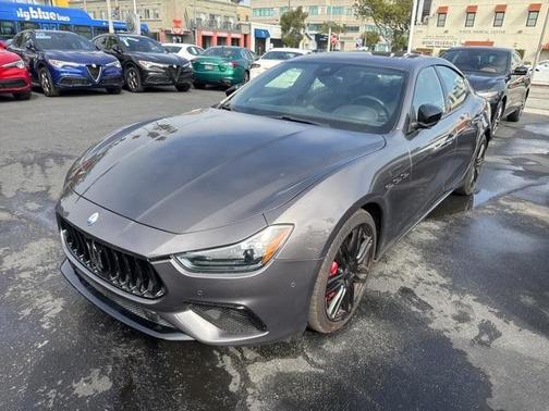 2022 Maserati Ghibli Modena