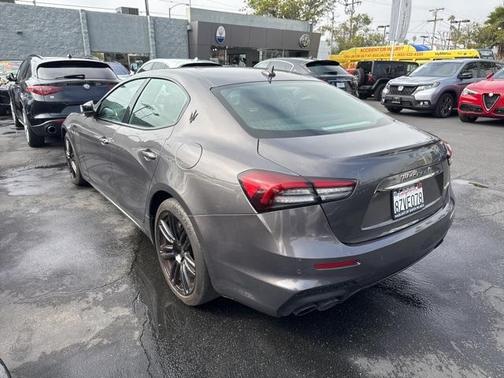 2022 Maserati Ghibli Modena