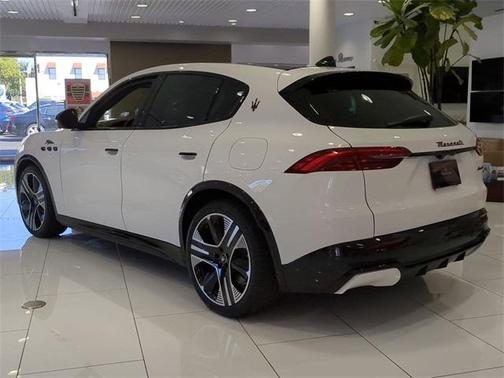 2025 Maserati Grecale Folgore Base