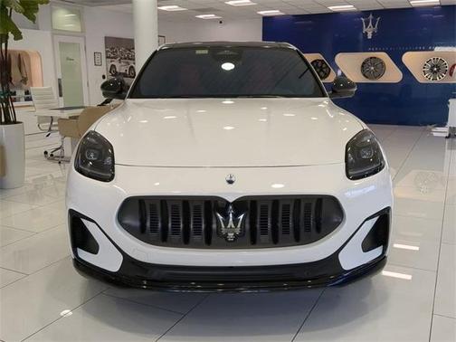 2025 Maserati Grecale Folgore Base