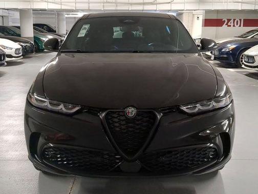 Alfa Black 2025 Alfa Romeo Tonale Base
