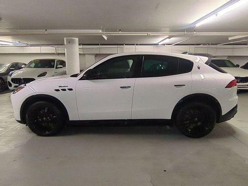 2025 Maserati Grecale Modena