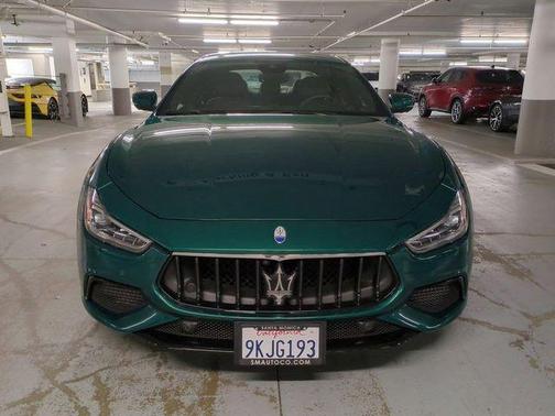 Verde 2023 Maserati Ghibli Modena Q4