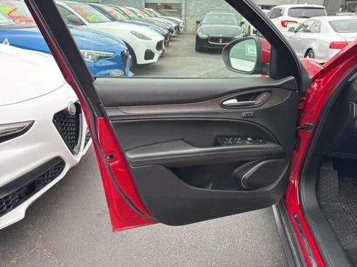 2019 Alfa Romeo Stelvio Ti