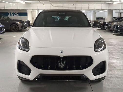 Bianco 2025 Maserati Grecale Modena
