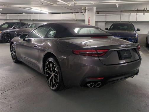 2026 Maserati GranCabrio Base