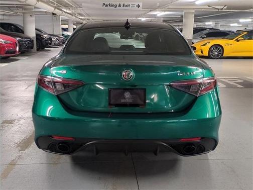 2025 Alfa Romeo Giulia Intensa