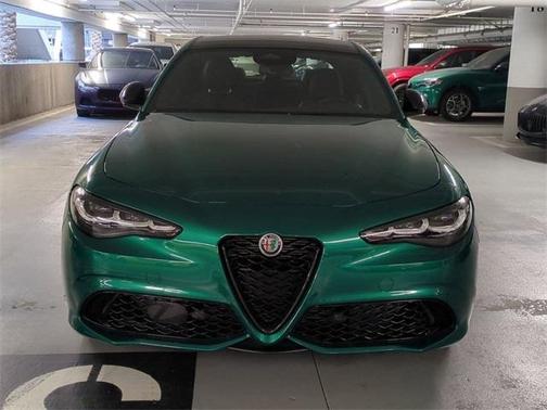 2025 Alfa Romeo Giulia Intensa