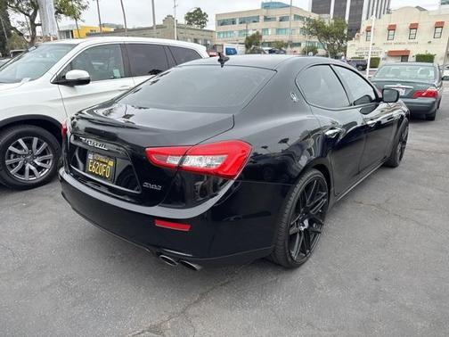 2016 Maserati Ghibli Base