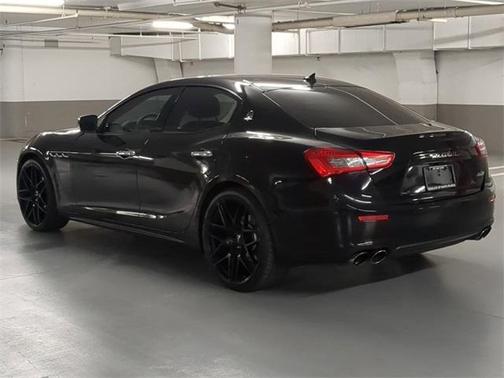 2016 Maserati Ghibli Base