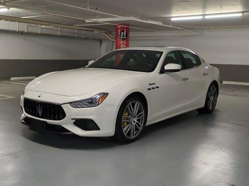 2022 Maserati Ghibli Modena