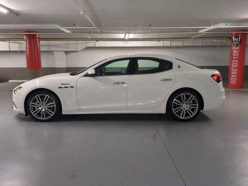 2022 Maserati Ghibli Modena