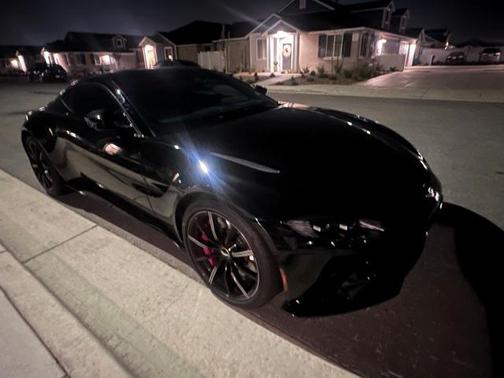 2020 Aston Martin Vantage Base