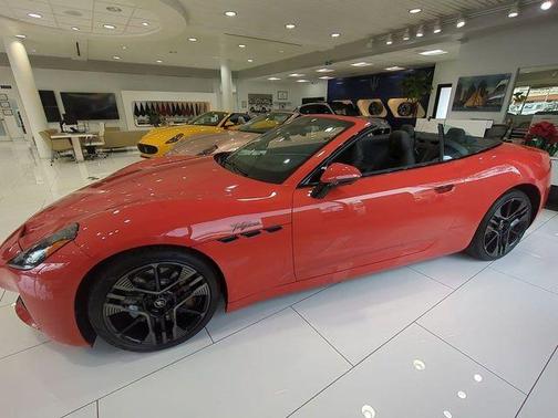 2025 Maserati GranCabrio Folgore Base