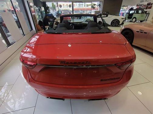 2025 Maserati GranCabrio Folgore Base