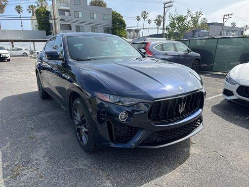 Blu 2022 Maserati Levante Modena