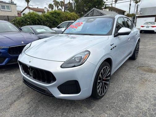 Bianco 2023 Maserati Grecale Modena