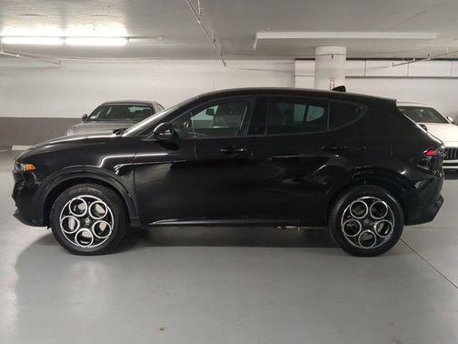 Alfa Black 2025 Alfa Romeo Tonale Base
