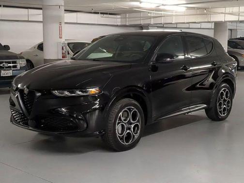 Alfa Black 2025 Alfa Romeo Tonale Base