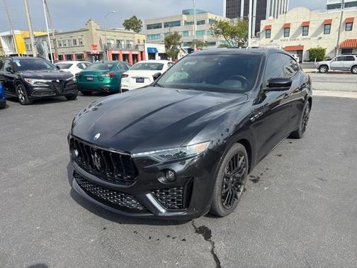2022 Maserati Levante Modena