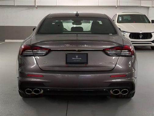 2024 Maserati Quattroporte Modena Ultima Q4