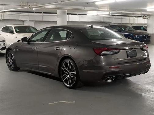 2024 Maserati Quattroporte Modena Ultima Q4