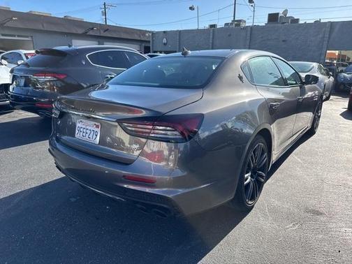 2022 Maserati Quattroporte Modena