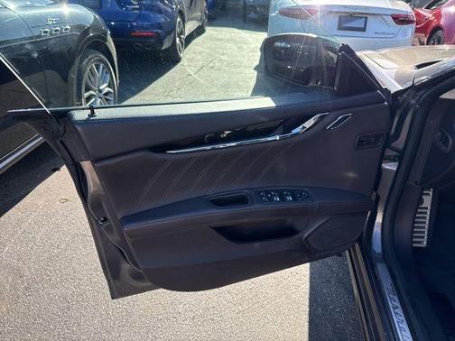 2022 Maserati Quattroporte Modena