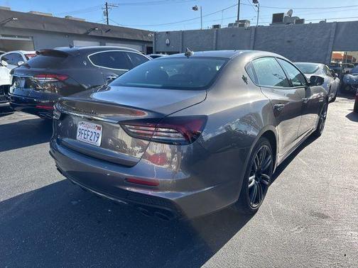 2022 Maserati Quattroporte Modena