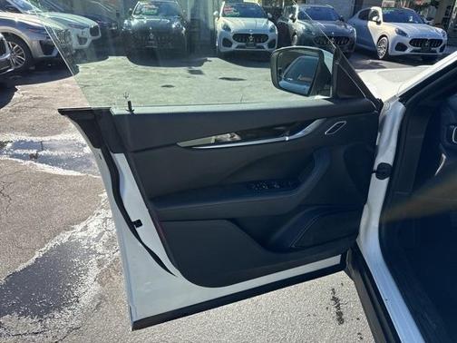 2023 Maserati Levante GT