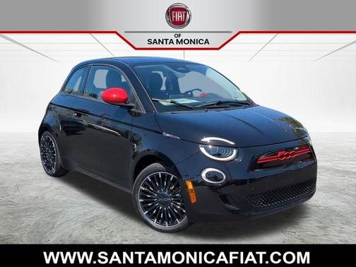 2024 FIAT 500e Base
