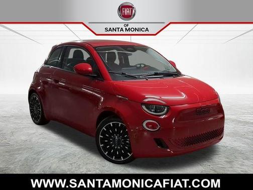 2024 FIAT 500e Base