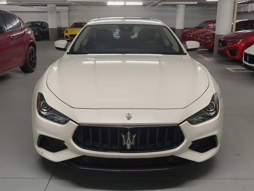 2022 Maserati Ghibli Modena